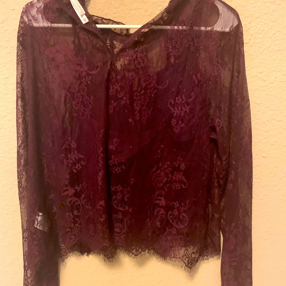 Top - Picture 2 of 2